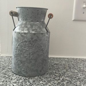Table Jug Decor